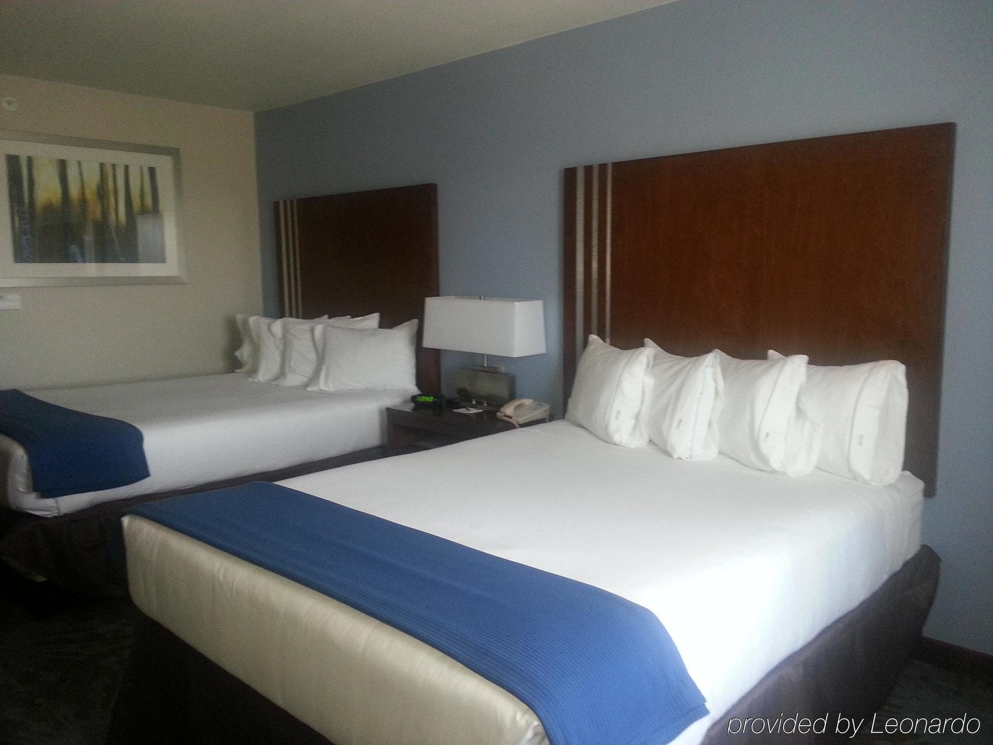 Holiday Inn Express & Suites San Antonio Nw Near Seaworld By Ihg Extérieur photo