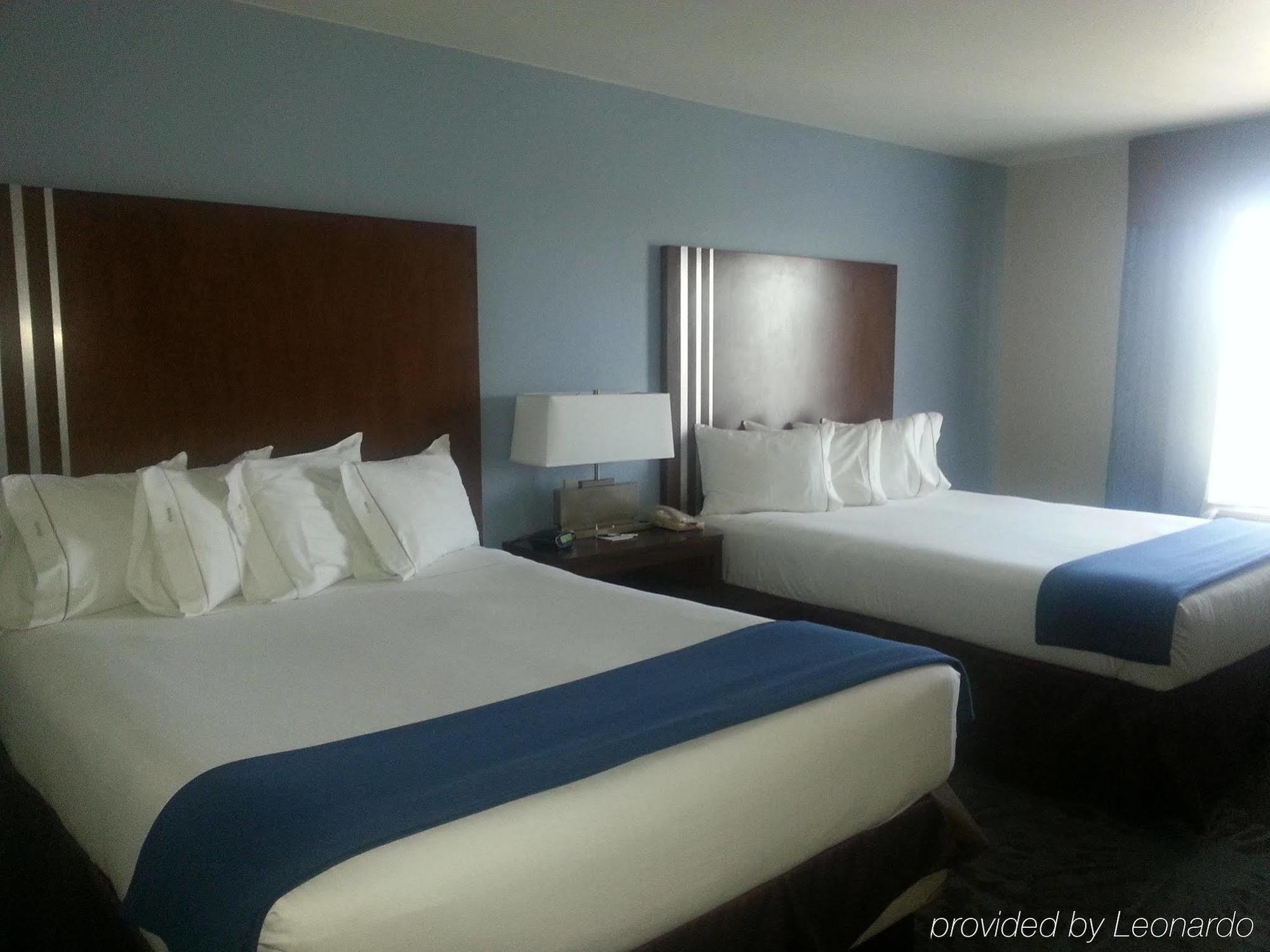 Holiday Inn Express & Suites San Antonio Nw Near Seaworld By Ihg Extérieur photo